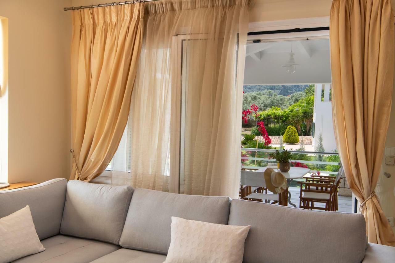 Violet Luxury Villa Kalligoni Extérieur photo